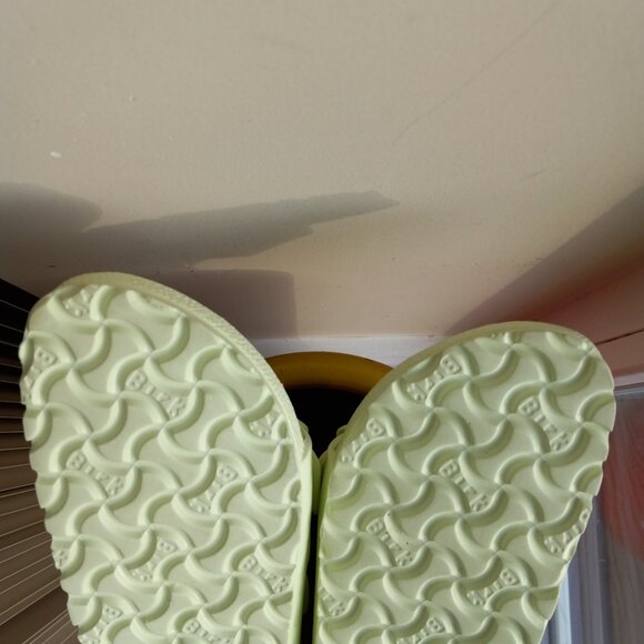 NWOB Birkenstock Arizona Essentials Faded Lime Green EVA Sandals 38N / 7 -  7.5 - Picture 15 of 16